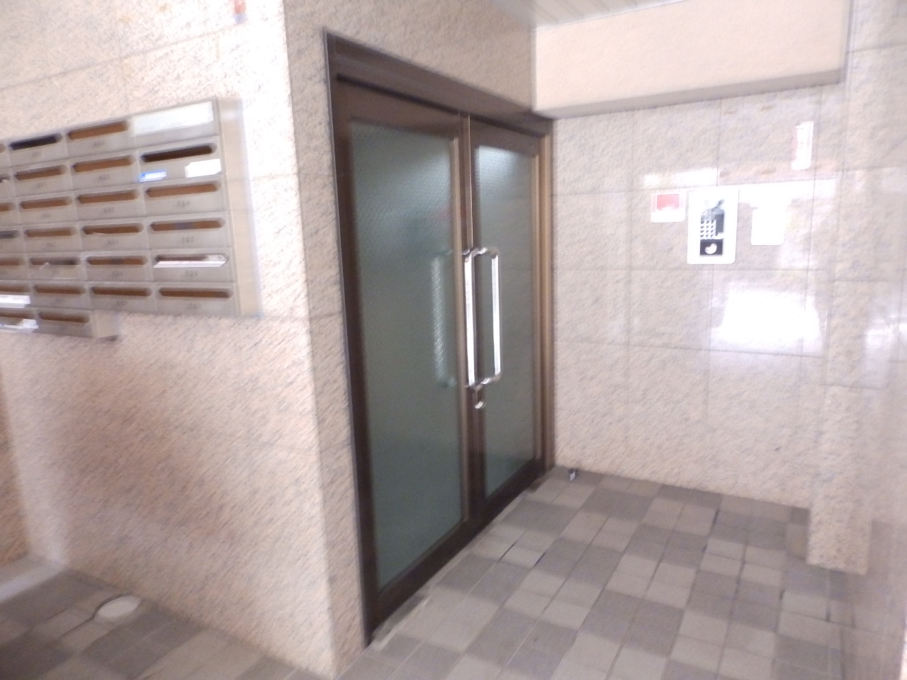エントランス　オートロック