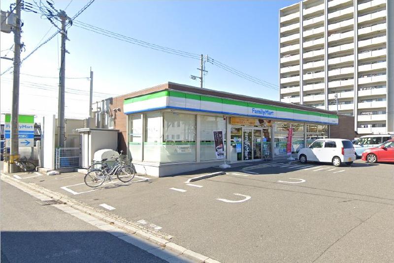 コンビニ　ファミリーマート宇部寿町店（コンビニ）まで475m