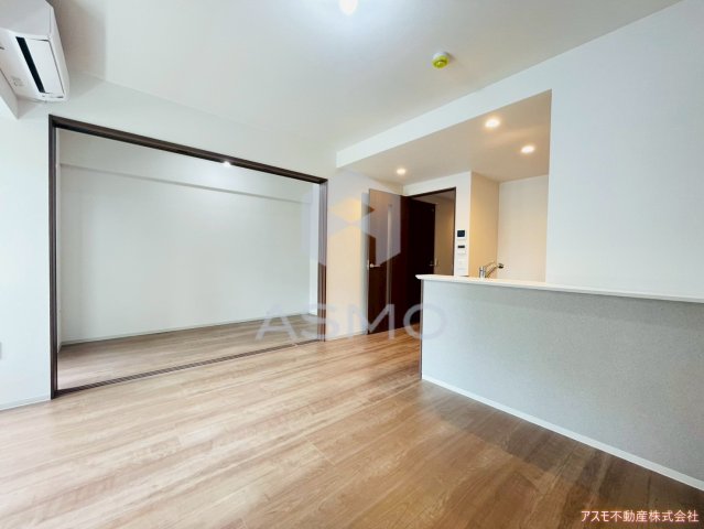 居室・リビング　同マンション別部屋　参考写真