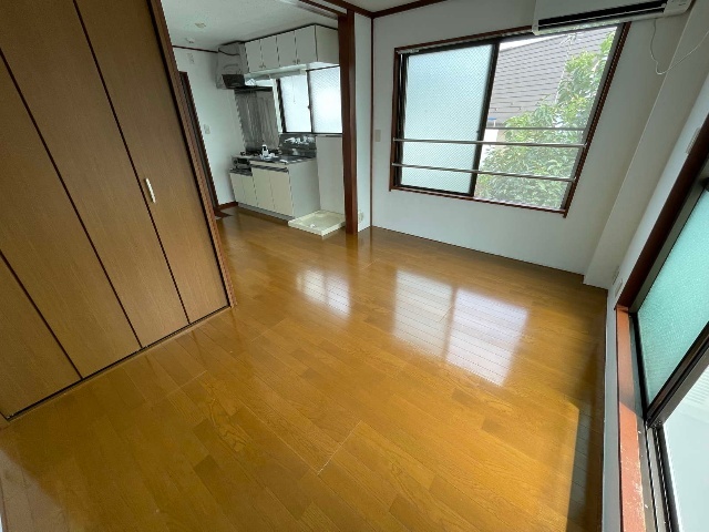 第6小山ハイツの内装写真
