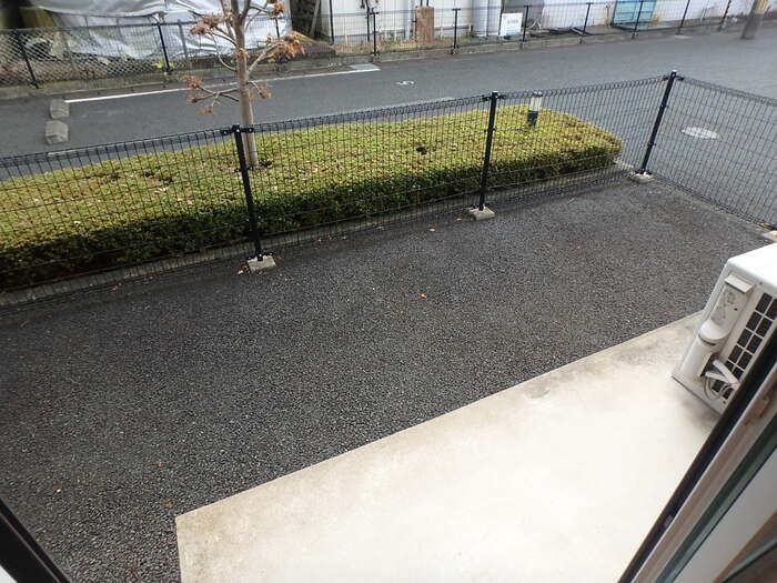 バルコニー　専用庭