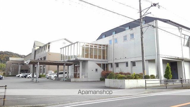 中学校　北中学校（中学校）まで100m