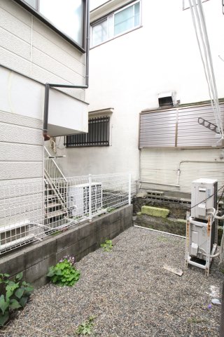 バルコニー　（別タイプ参考写真）ソリッドリファイン駒込　北区西ヶ原1