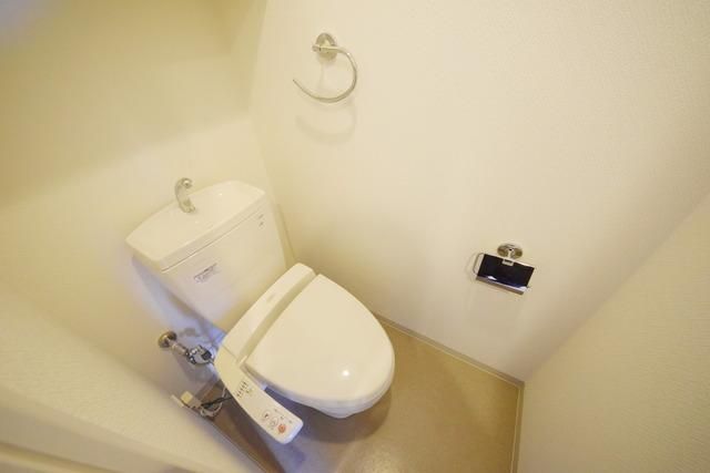 日神デュオステージ蓮根のトイレ写真