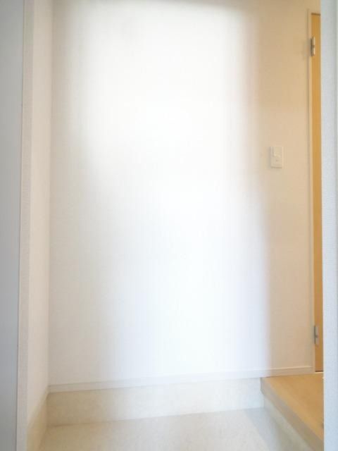 プリートNの玄関写真