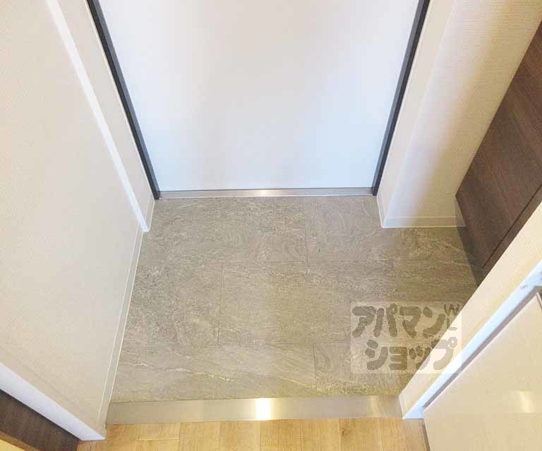玄関　フラットな玄関です！