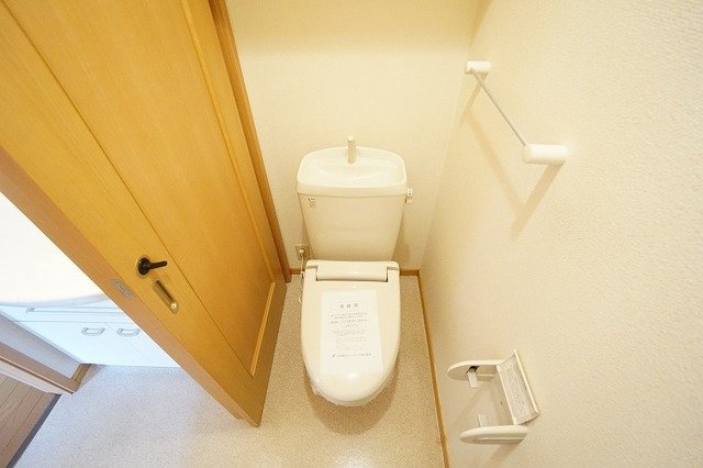 トイレ　ゆったりとした空間のトイレです
