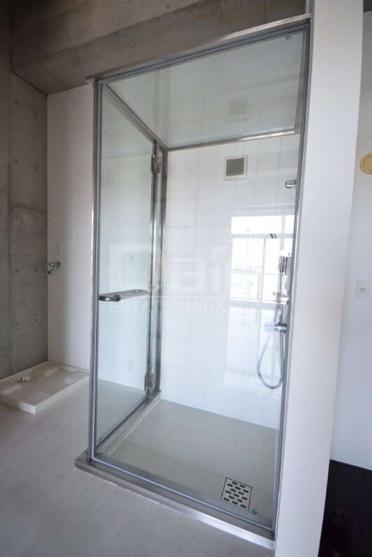 洗面設備　※写真は同タイプ別部屋です。