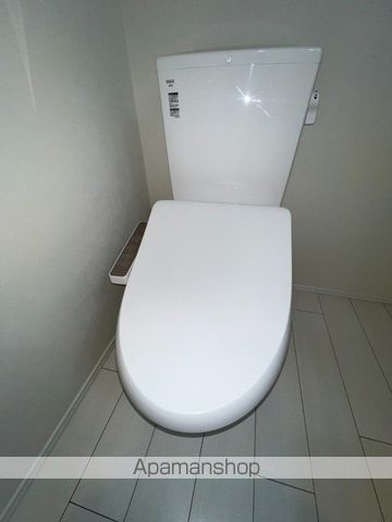 都営三田線 白金高輪駅 徒歩9分 5階建 築2年のトイレ写真