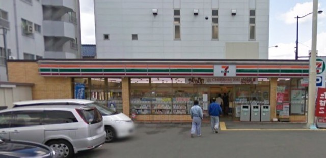 コンビニ　セブンイレブン　吹田南金田1丁目店（コンビニ）まで263m