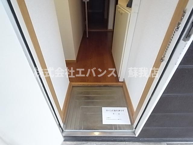 玄関　収納もある玄関です