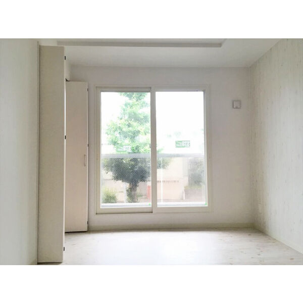 眺望　大きな窓があり明るいお部屋です♪