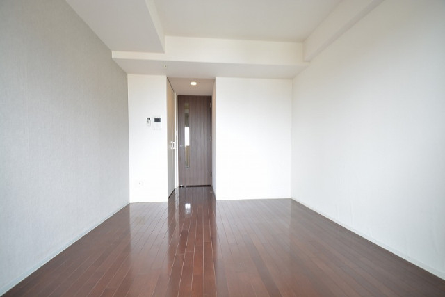 レジュールアッシュ神戸元町の居間写真