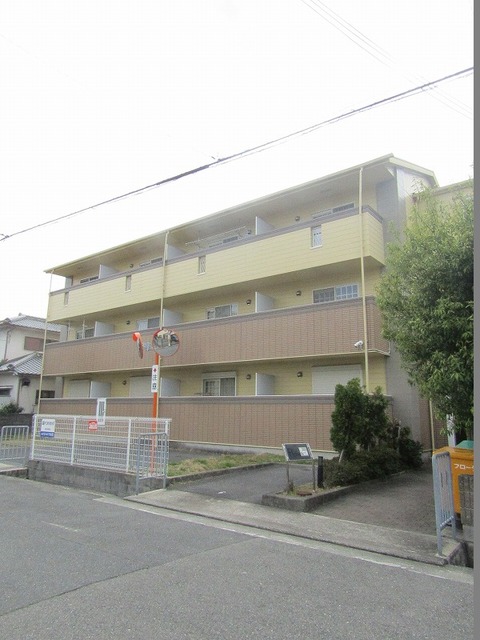 フローラ北花田の外観写真