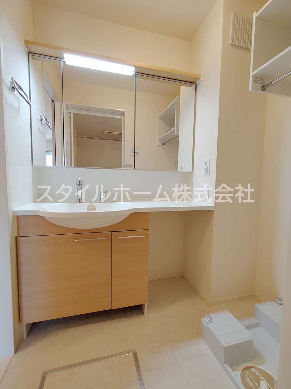 洗面設備　別部屋写真です。