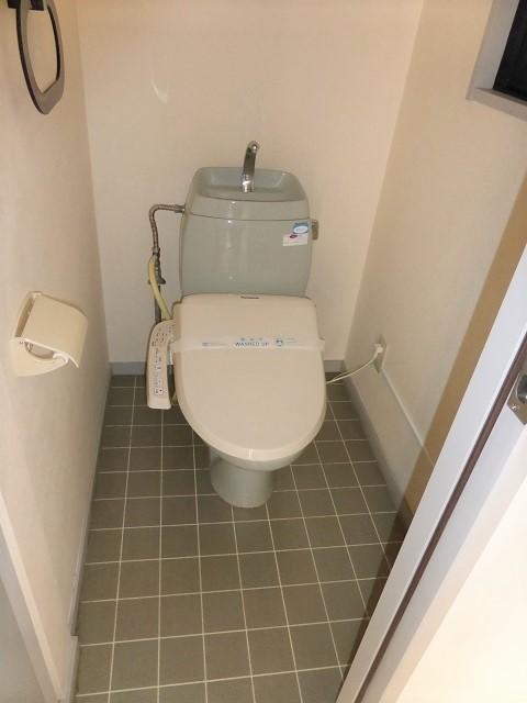 トイレ　シンプルで使いやすいトイレです