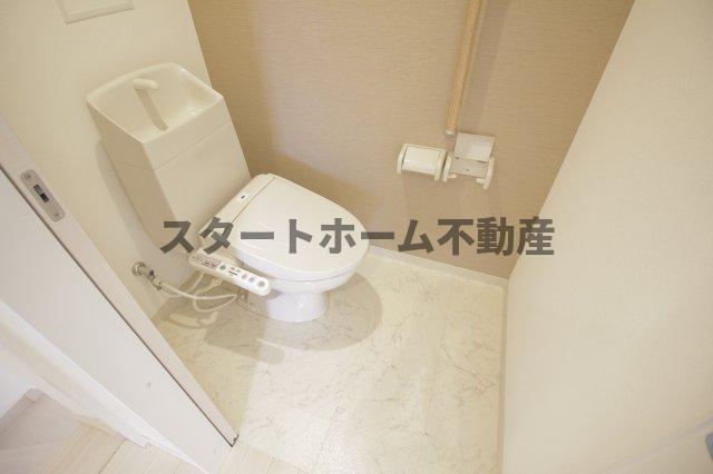 トイレ　トイレもきれいです