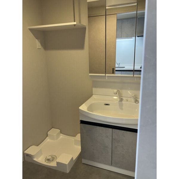 洗面設備　※写真は同タイプ住戸です。