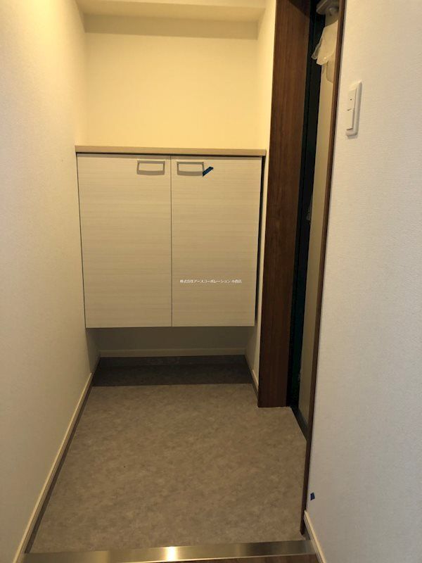 アースコートYsシティ香春口増築の玄関写真
