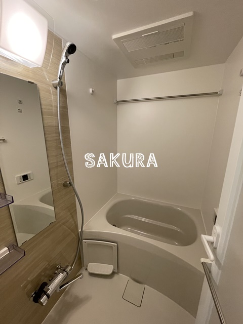 バス・シャワールーム　嬉しい追い焚き・浴室乾燥機付き♪