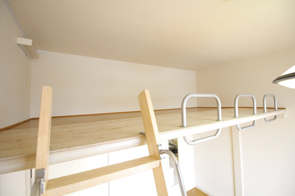 居室・リビング　ゆったりとしたロフトスペース