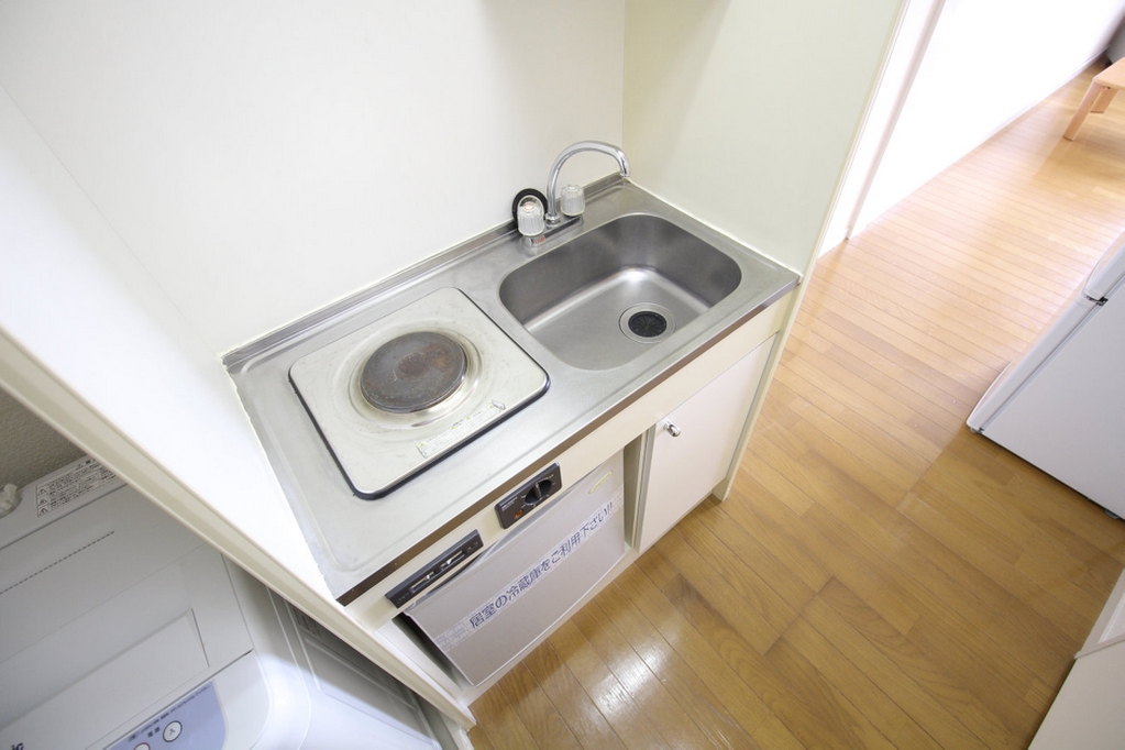 キッチン　１口式の電気コンロです♪