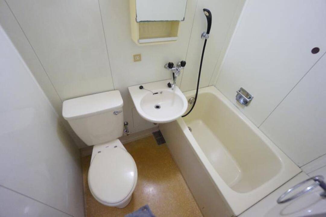 バス・シャワールーム　浴室