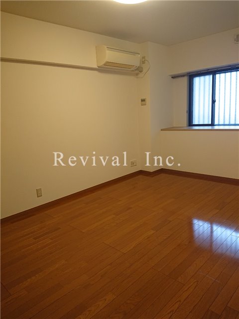その他部屋・スペース　寝室も日の入りが良くなっていて落ち着いて頂ける空間です