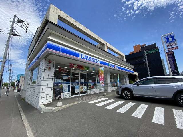 コンビニ　ローソン（コンビニ）まで349m