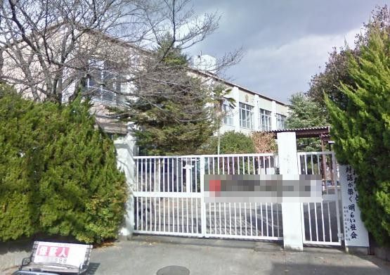 小学校　京都市立大枝小学校（小学校）まで708m