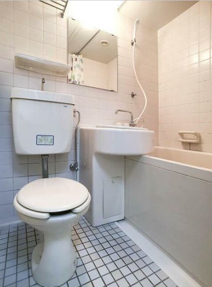 バス・シャワールーム