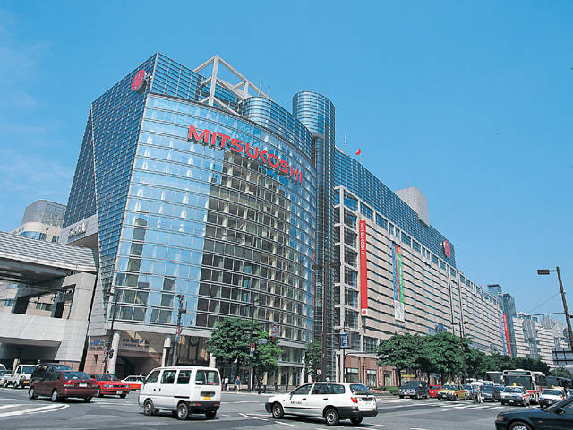 ショッピングセンター　天神三越（ショッピングセンター）まで150m