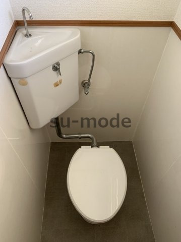 トイレ　写真は別部屋