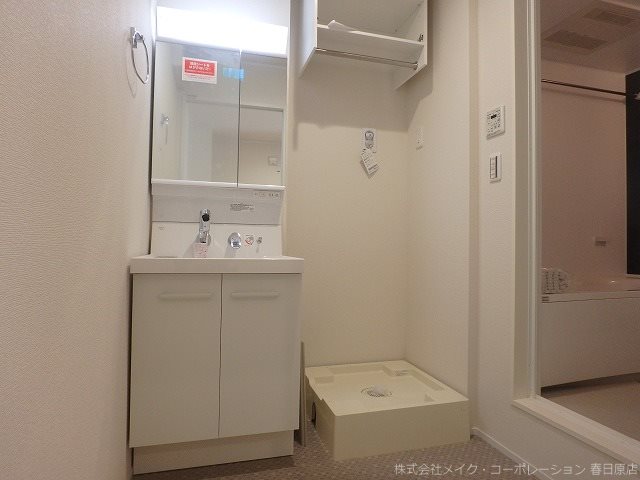 洗面設備　写真は同型タイプ