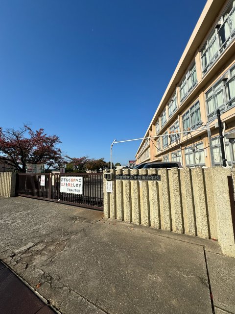 小学校　加古川市立平岡南小学校（小学校）まで1300m