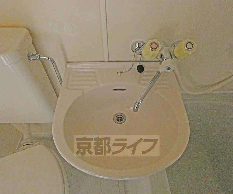洗面設備　洗面台です・
