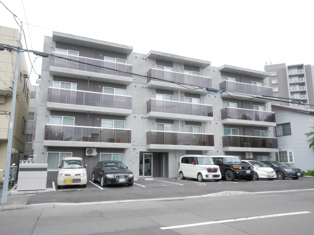 建物外観　☆地下鉄東西線【菊水駅】まで徒歩7分！