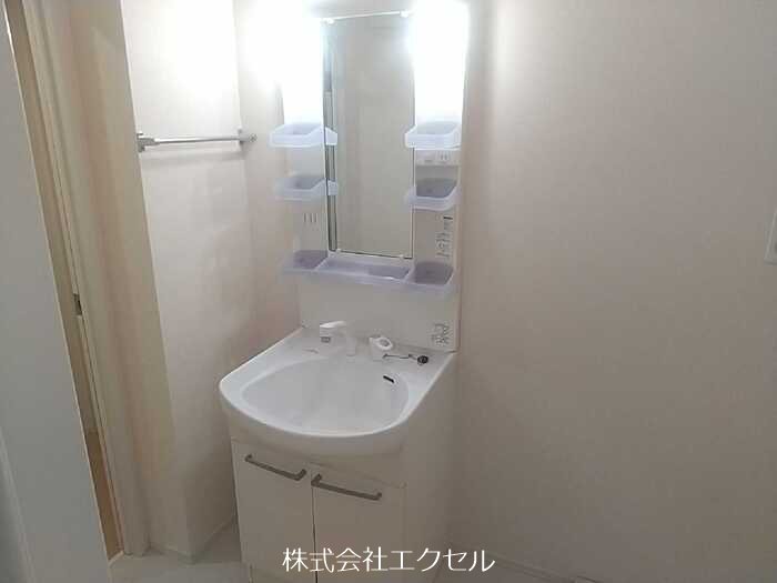 洗面設備　独立洗面台です。