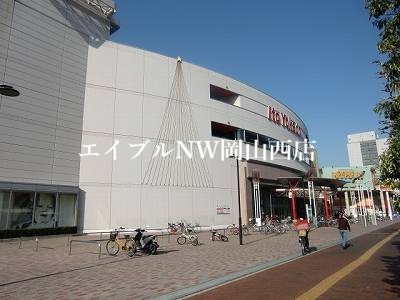 【岡山市北区大供表町のマンションのショッピングセンター】