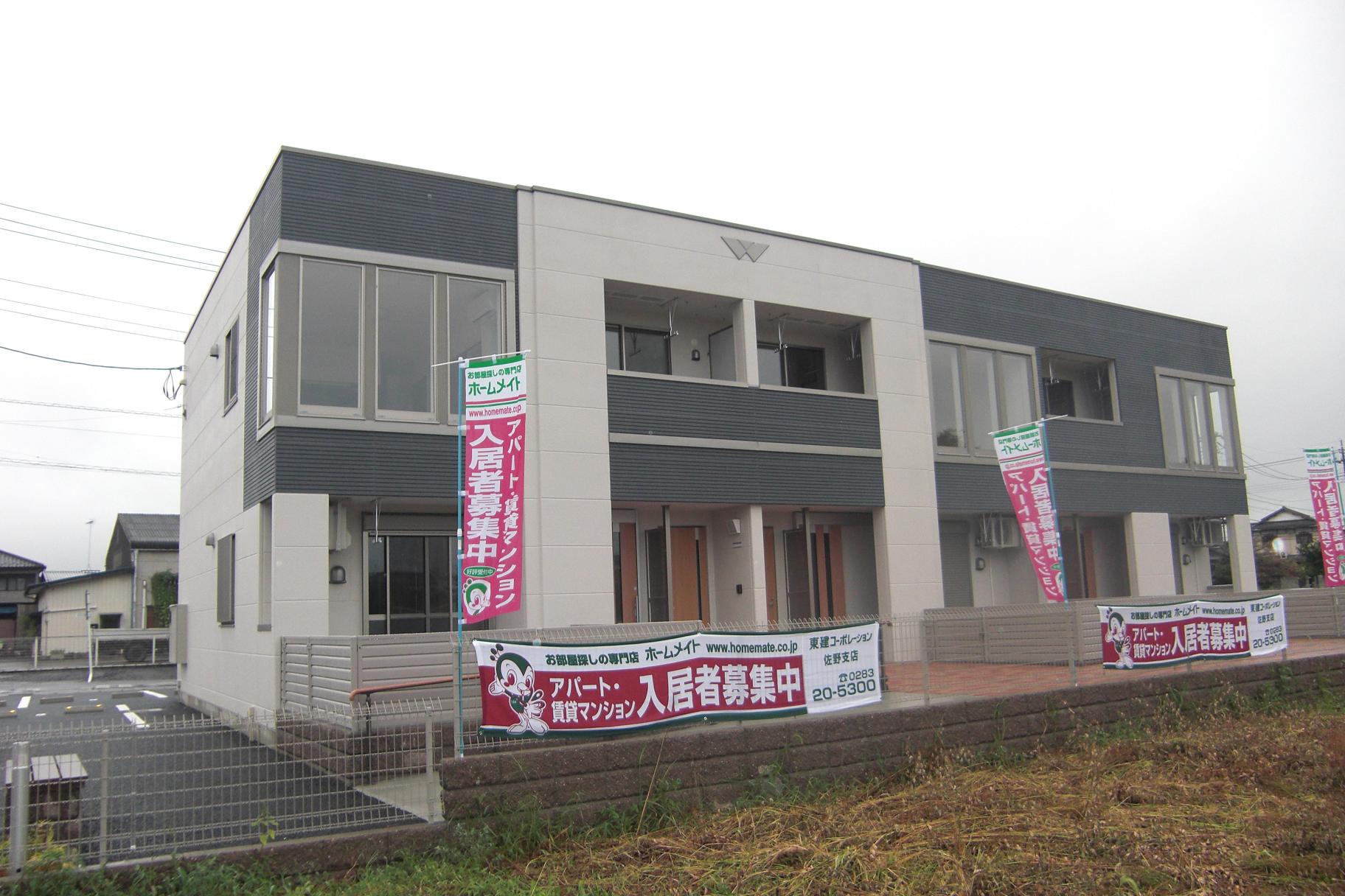 建物外観　人気の物件！最上階角部屋、2LDKです♪