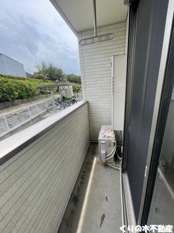 バルコニー　外からの目が気にならないバルコニーで洗濯物が干せます