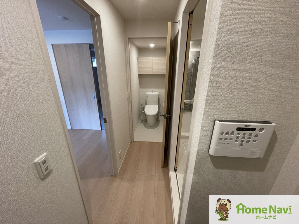 トイレ　ウォシュレット付き。セコムセキュリティ標準装備。