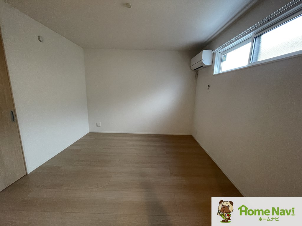 セキュリティ　洋室7.2帖。エアコン付。