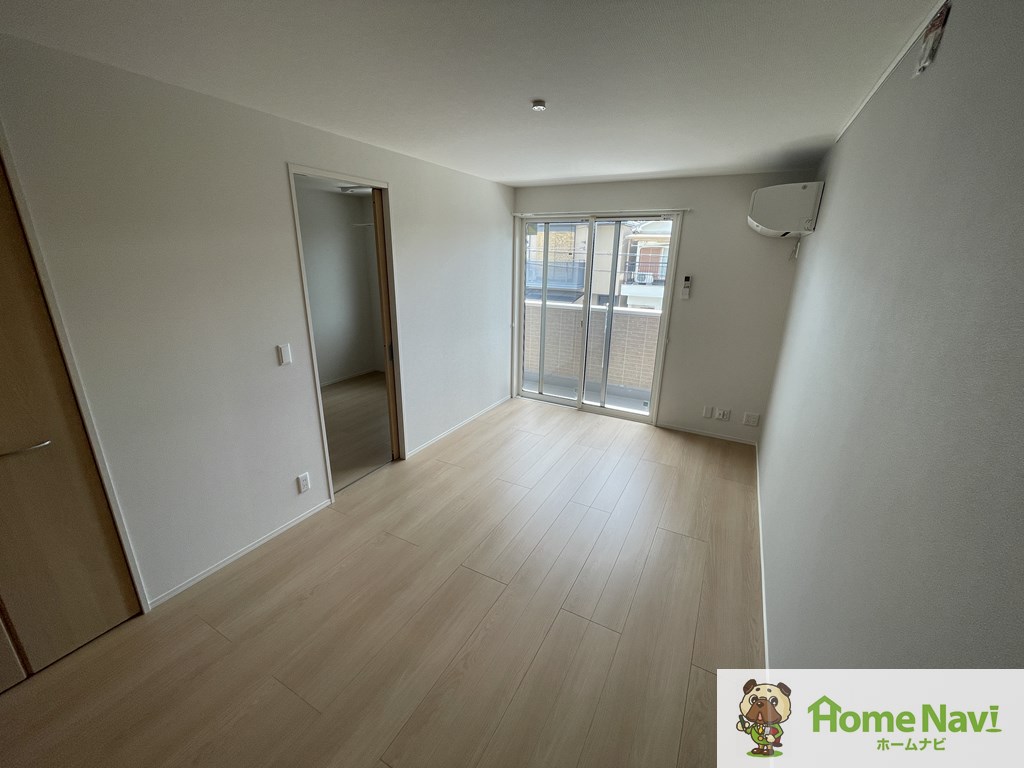 居室・リビング　エアコン付です。