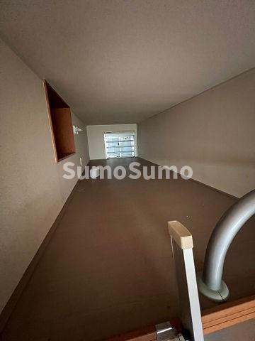 その他部屋・スペース　広くて明るい寝室