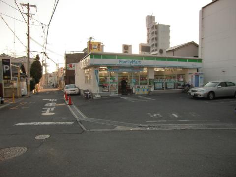 ビスタ千里丘Ⅴ　ファミリーマート（その他　700m）