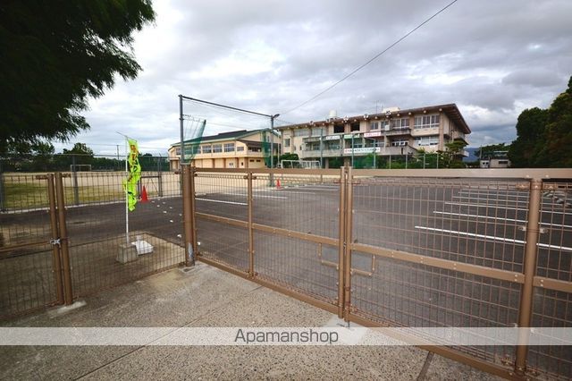 小学校　郡築小学校（小学校）まで632m
