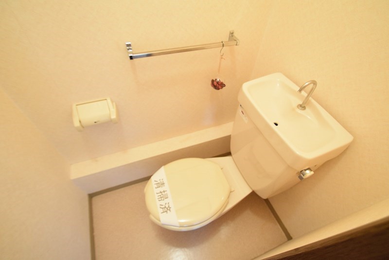 トイレ　別部屋参考