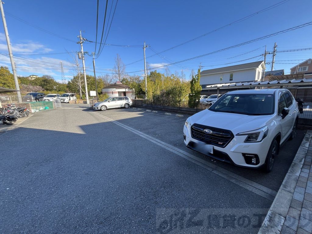 駐車場　駐車場