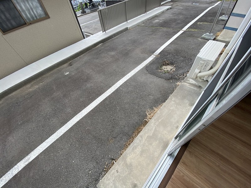 バルコニー　テラス